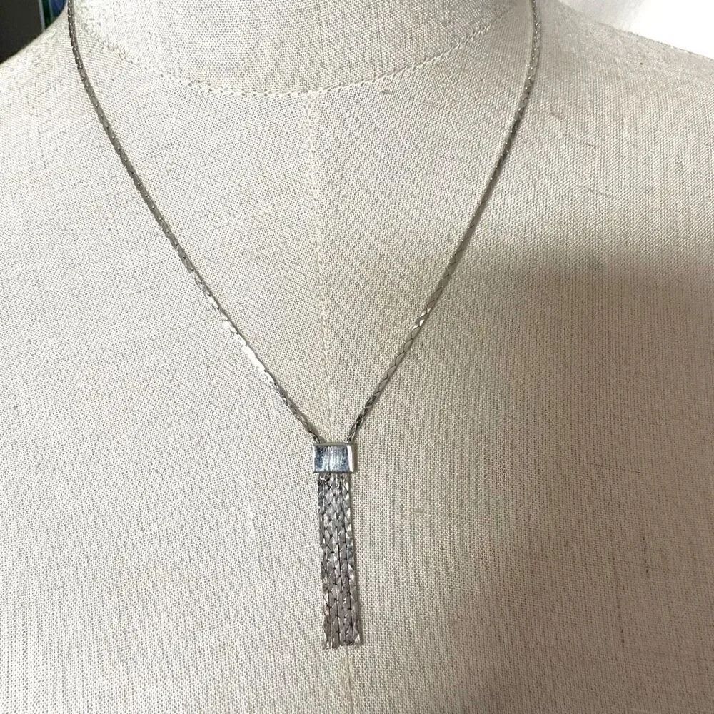 Avon Silver Tone Chain Tassel Necklace